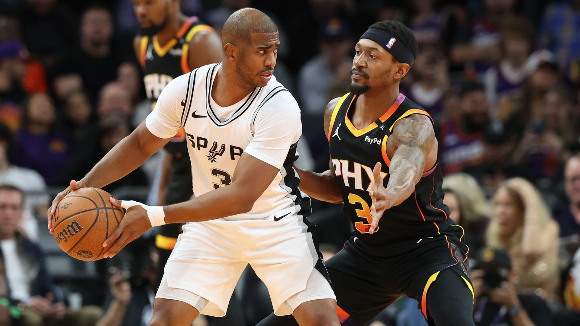 Beal Welcomes Paul to Clippers with No. 3 Jersey