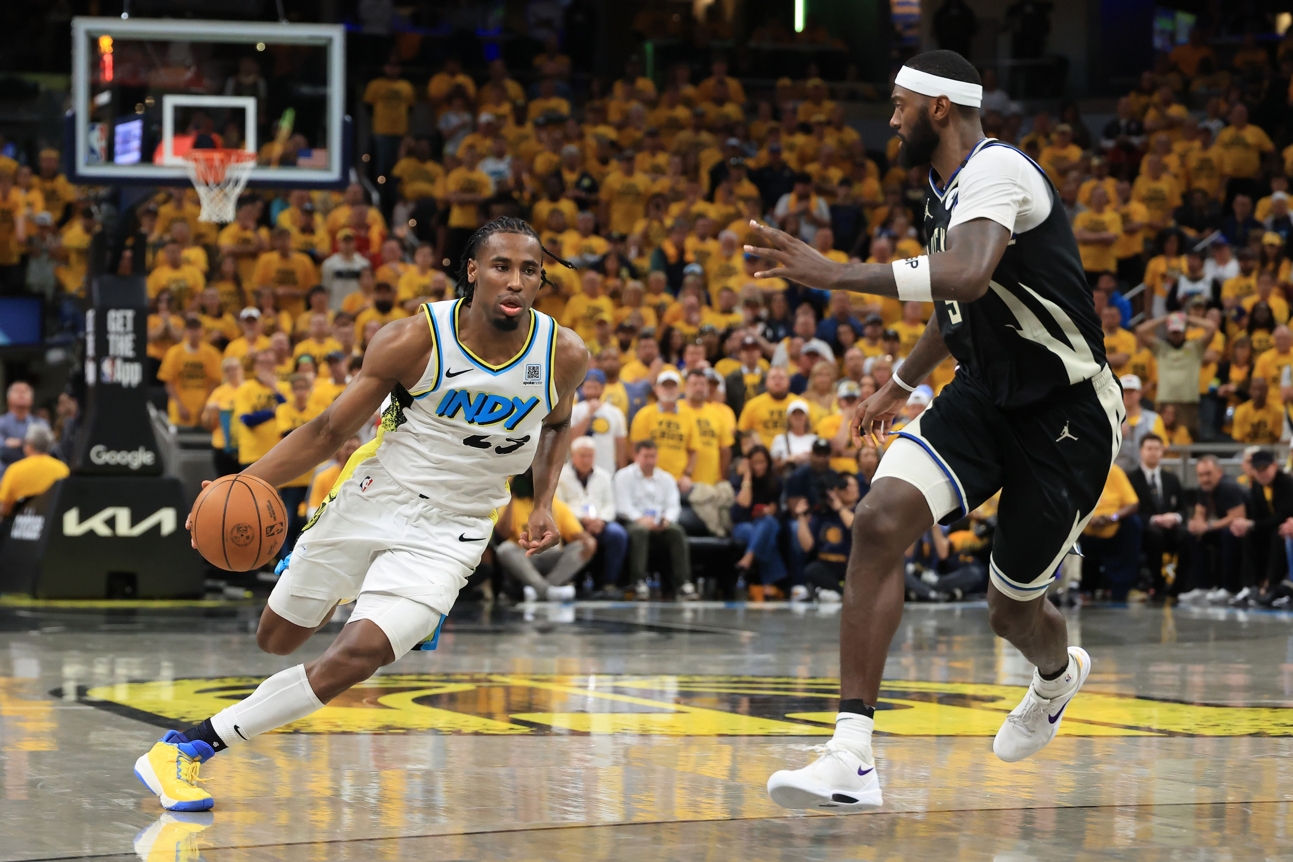 Giannis Leads Bucks Against Injury-Plagued Pacers