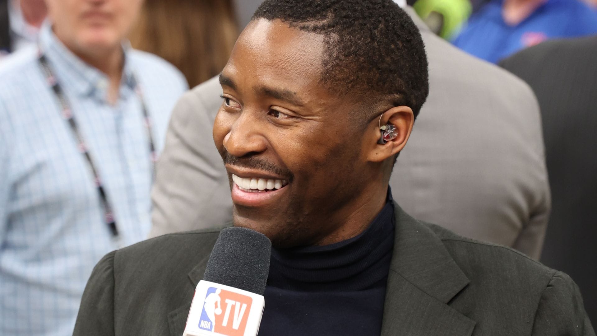 Jamal Crawford Reveals NBA Season Previews & Career Insights