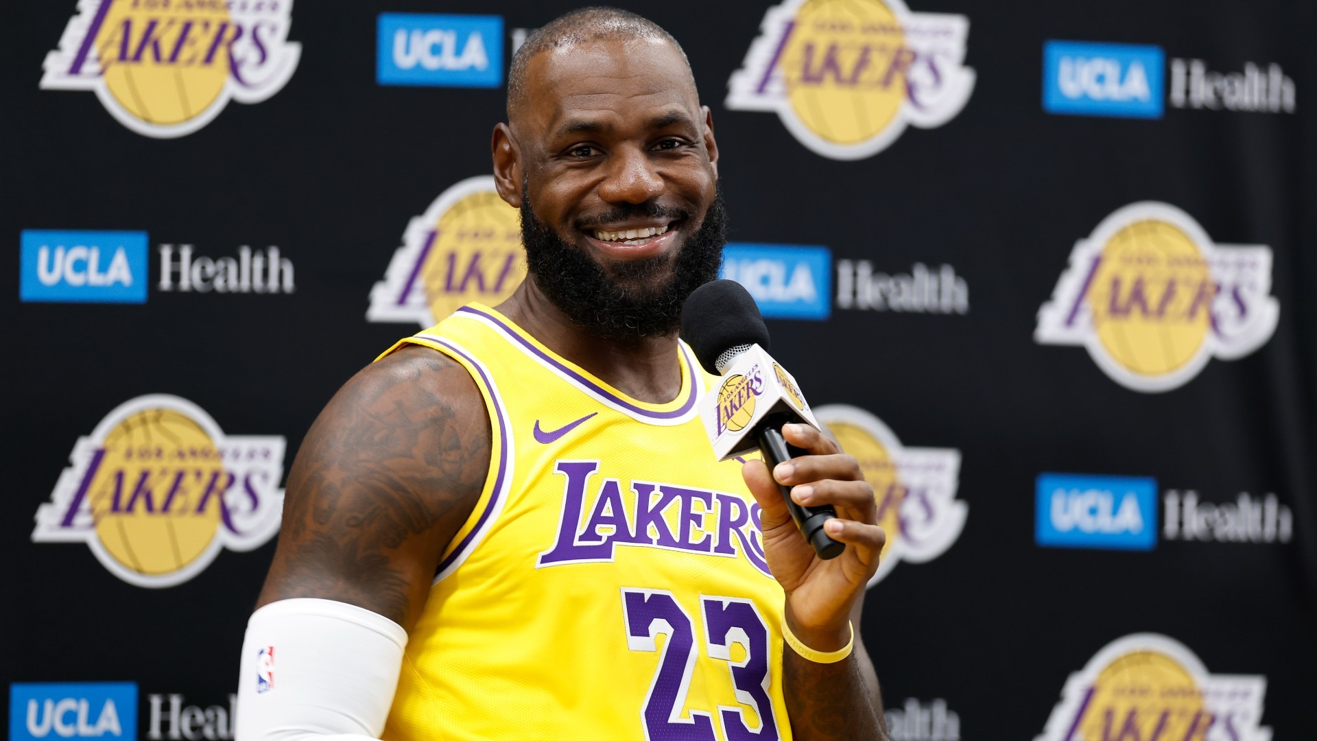 LeBron James Positive, But Lakers Future Remains Uncertain