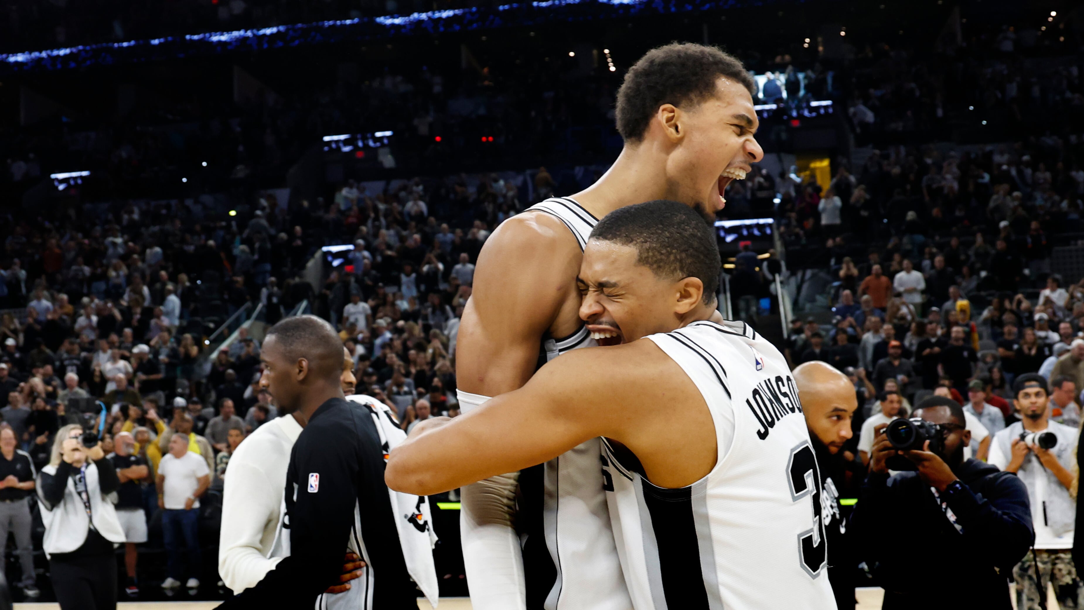 Spurs and Wembanyama Secure Franchise-Best 5-0 Start