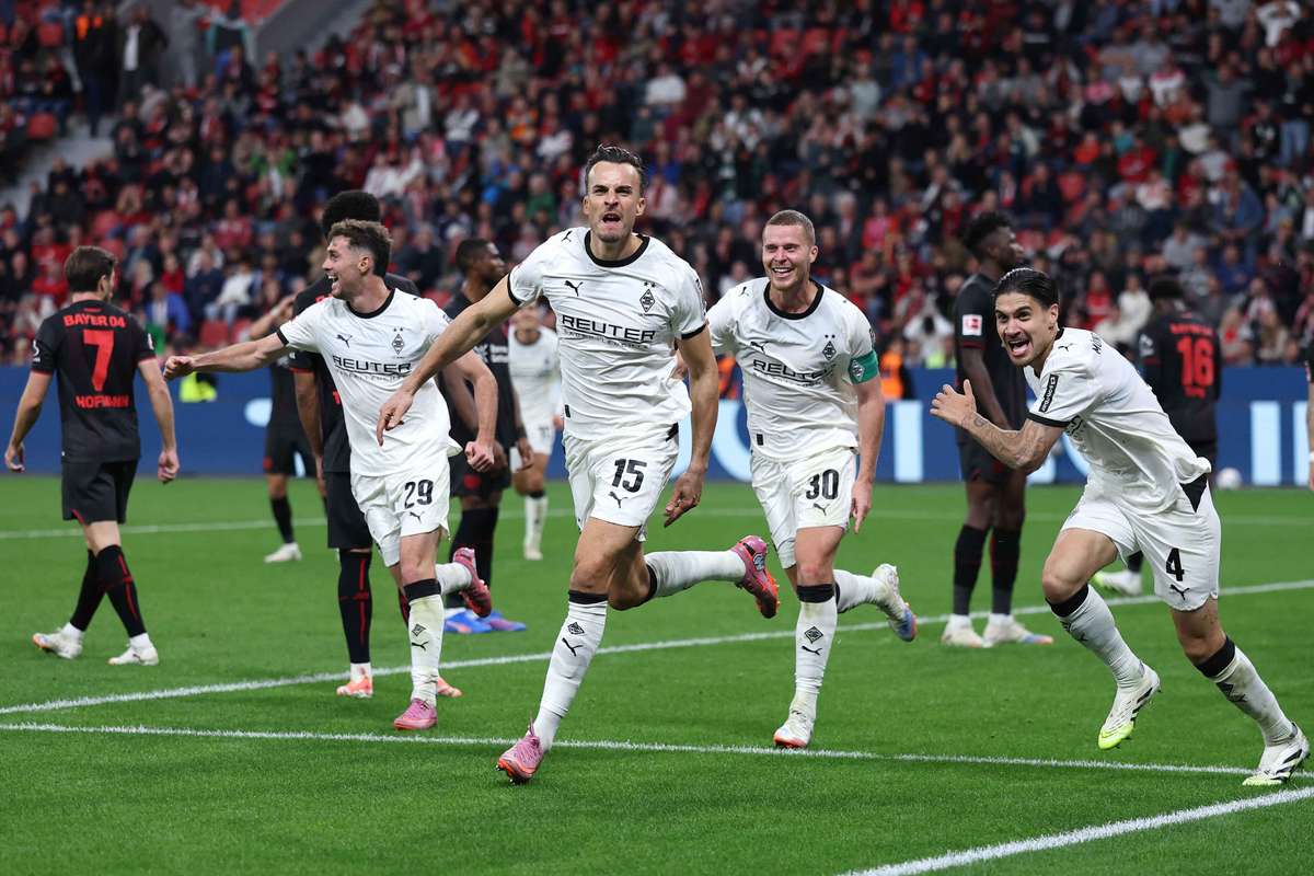 Late Goal Earns Gladbach Draw with Leverkusen