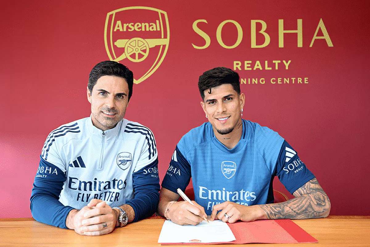 Arteta Hints at Hincapie Debut Against Forest