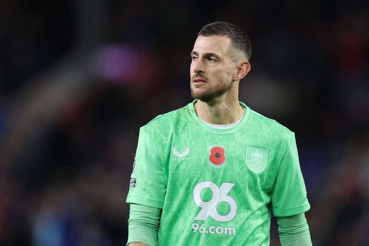 Dubravka's Stunning Save Earns Monthly Top Honor