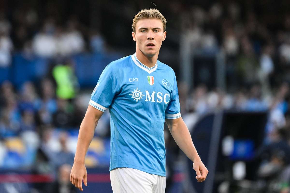 Hojlund Shines at Napoli, Conte Sees Star Potential