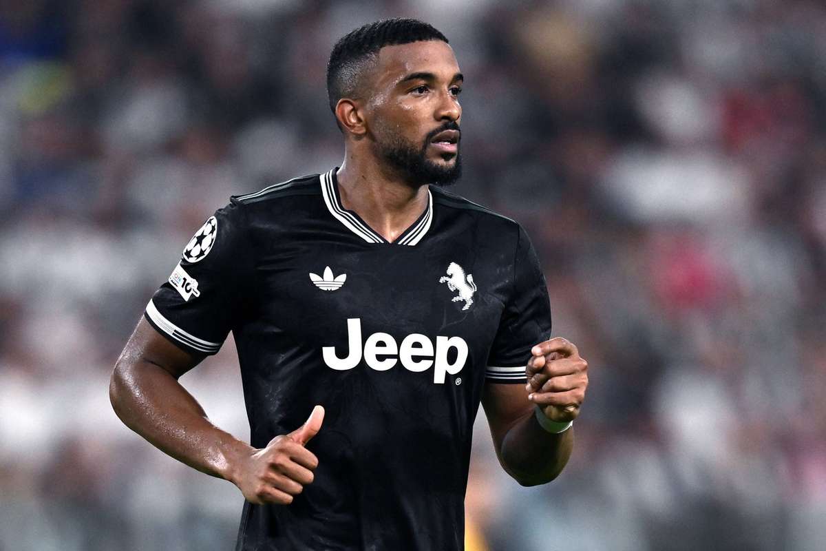 Premier League Giants Eye Juventus Star Gleison Bremer