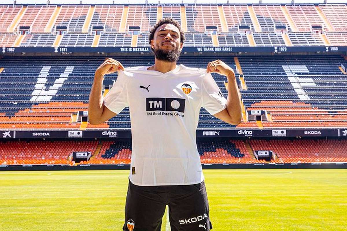 Arnaut Danjuma Joins Valencia From Villarreal