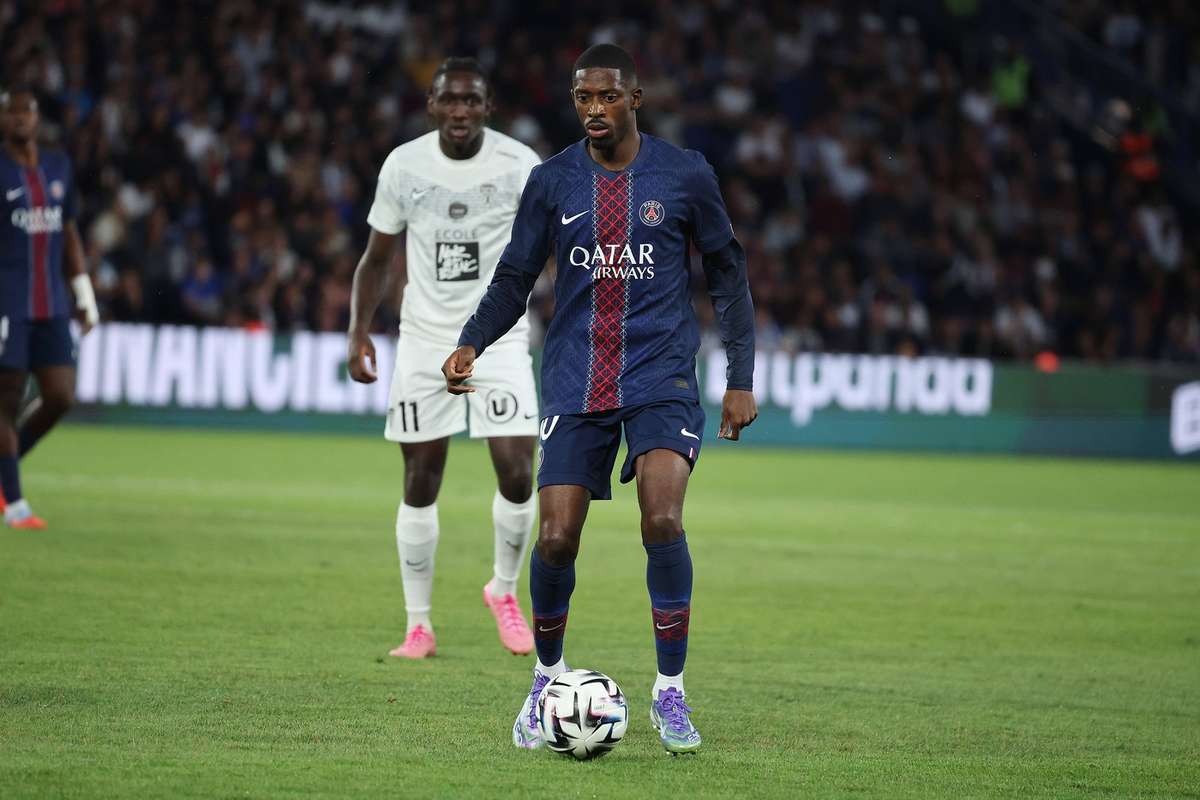 Busquets Backs Dembele for Ballon d'Or
