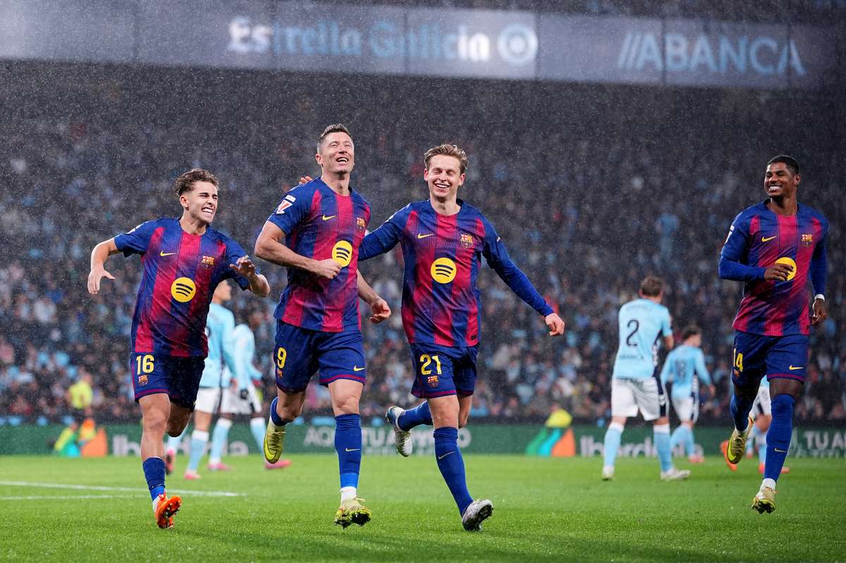 Lewandowski's Hat-Trick Powers Barça Past Celta