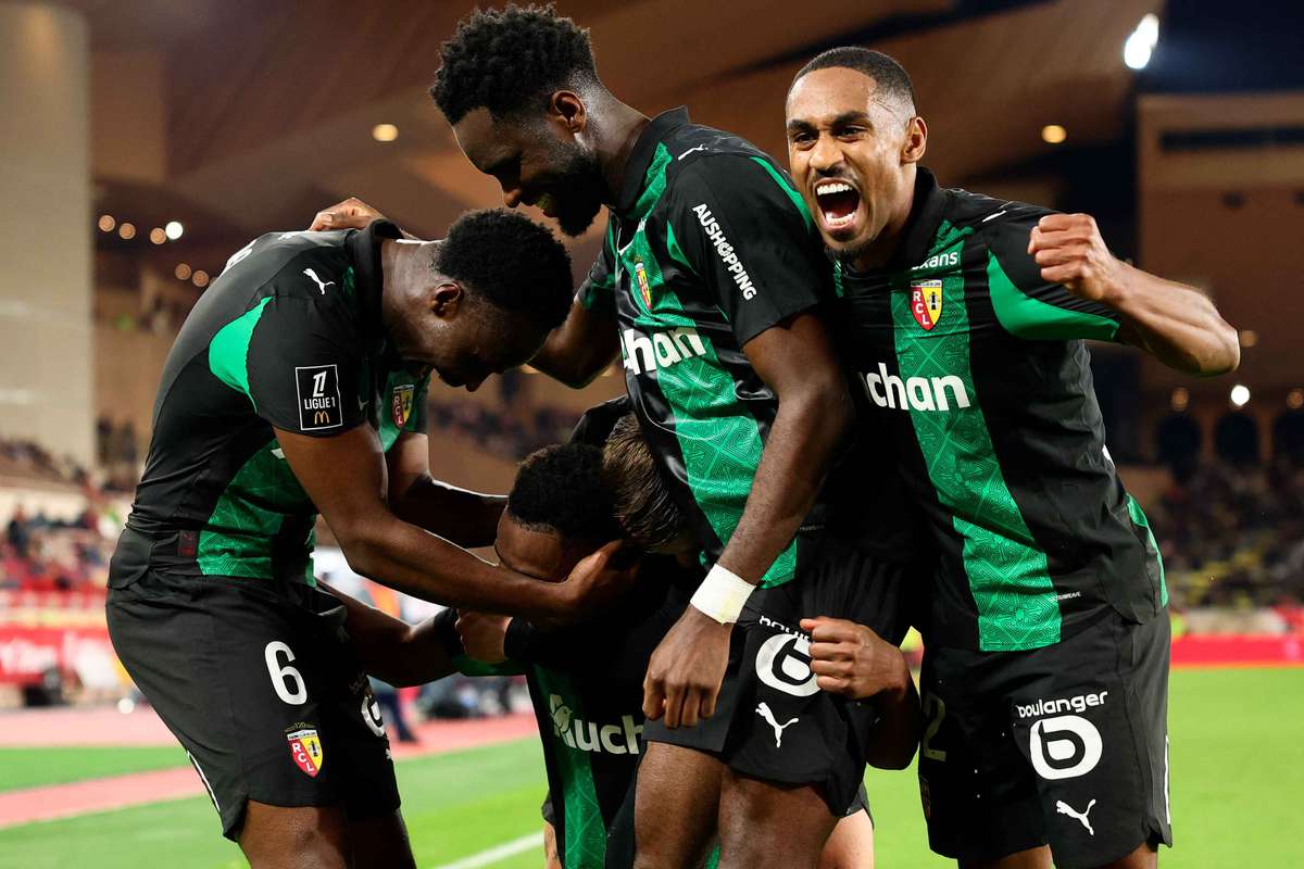 Lens Dominate Monaco in a 4-1 Victory