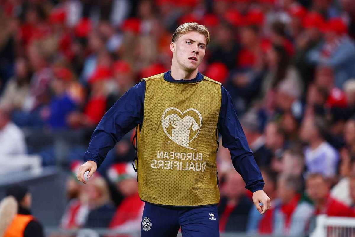 Napoli Sets High Release Clause for Rasmus Hojlund