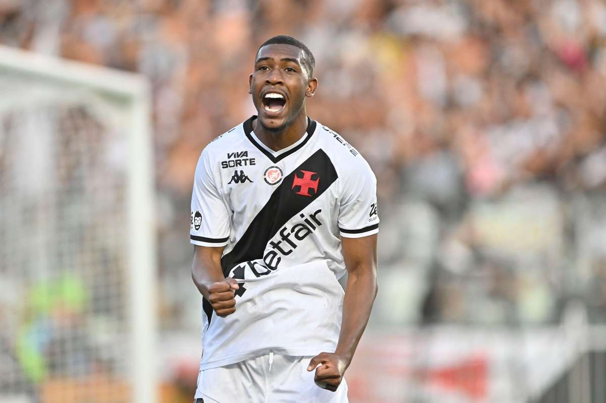 Spurs and Villa Target Brazilian Star Rayan