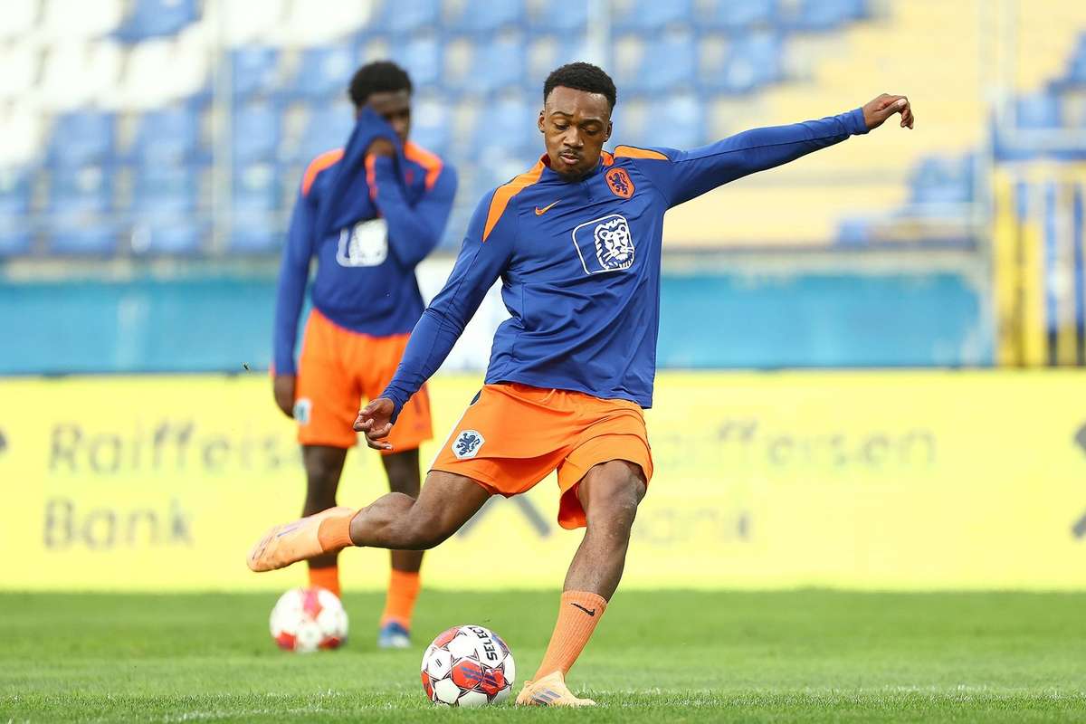 Milambo Suffers Knee Injury on International Duty